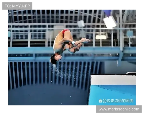 跳水运动的魅力与挑战：技术、心理与身体的完美融合